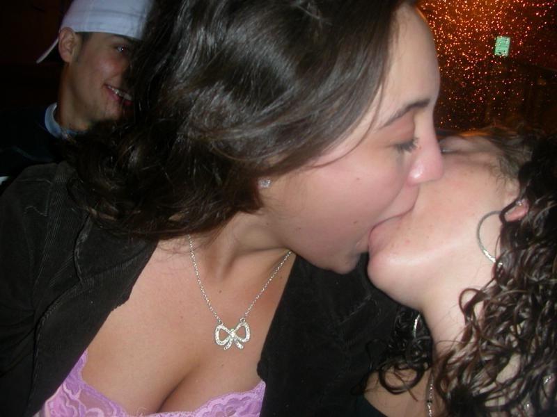 25P Lesbische Kuesse (007) Lesbian Kisses