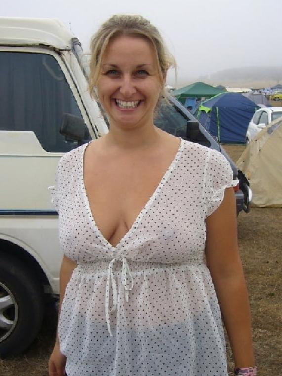25P Mature Amateur Clothed 13