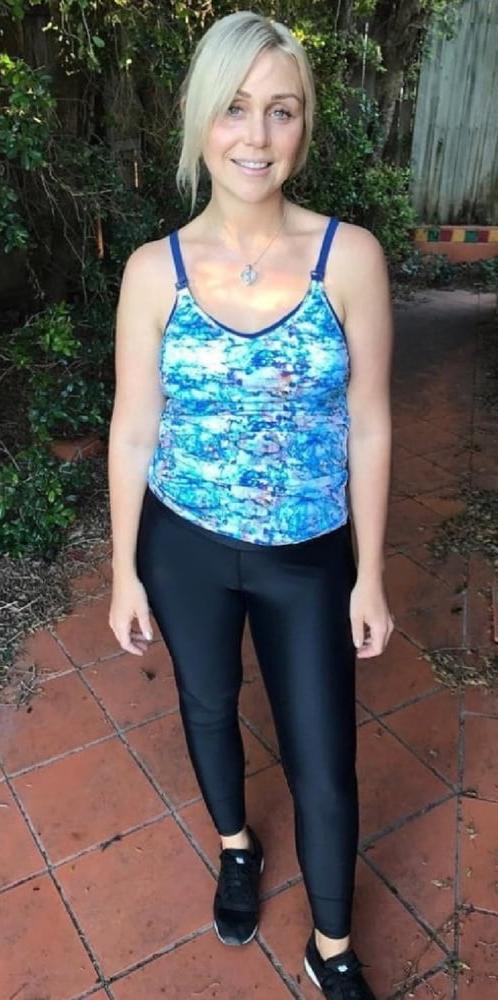 25P Mature Amateur Clothed 13