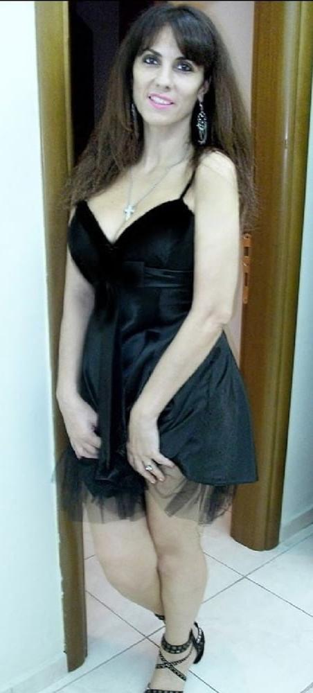 25P Mature Amateur Clothed 13