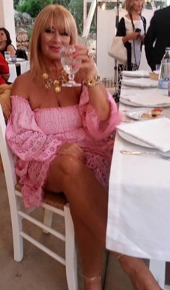 25P Mature Amateur Clothed 11
