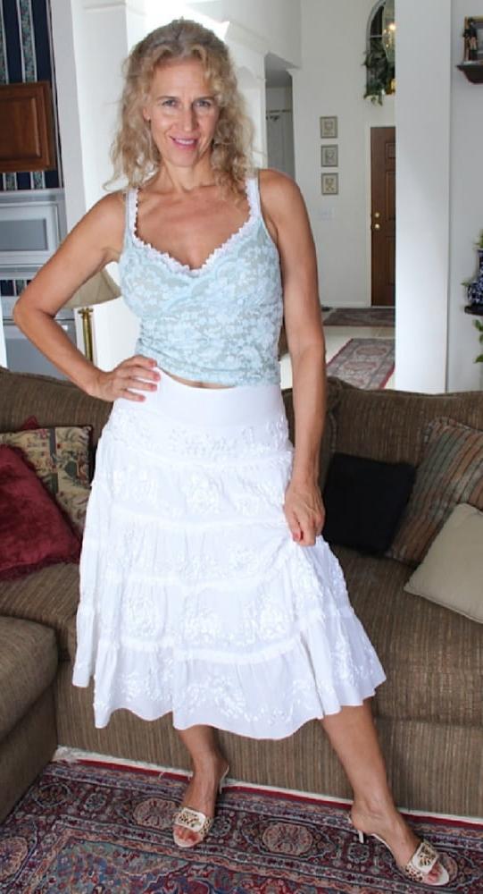 25P Mature Amateur Clothed 11