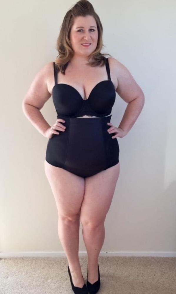 25P Mature Amateur Clothed 11