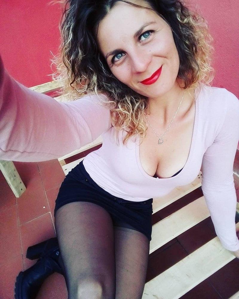 25P Monika Hot milf