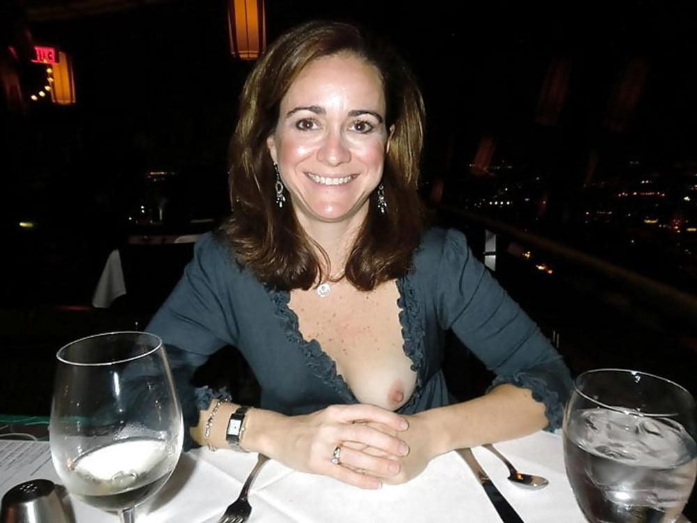25P Sexy milf