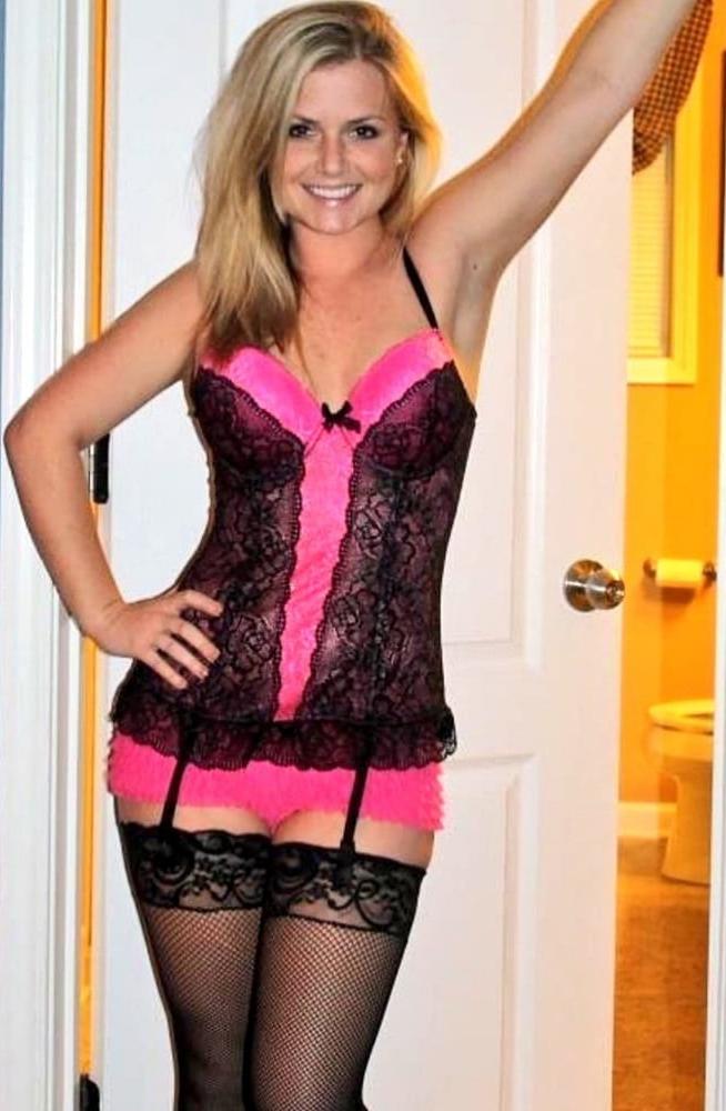 25P Fuckable Milfs and Gilfs