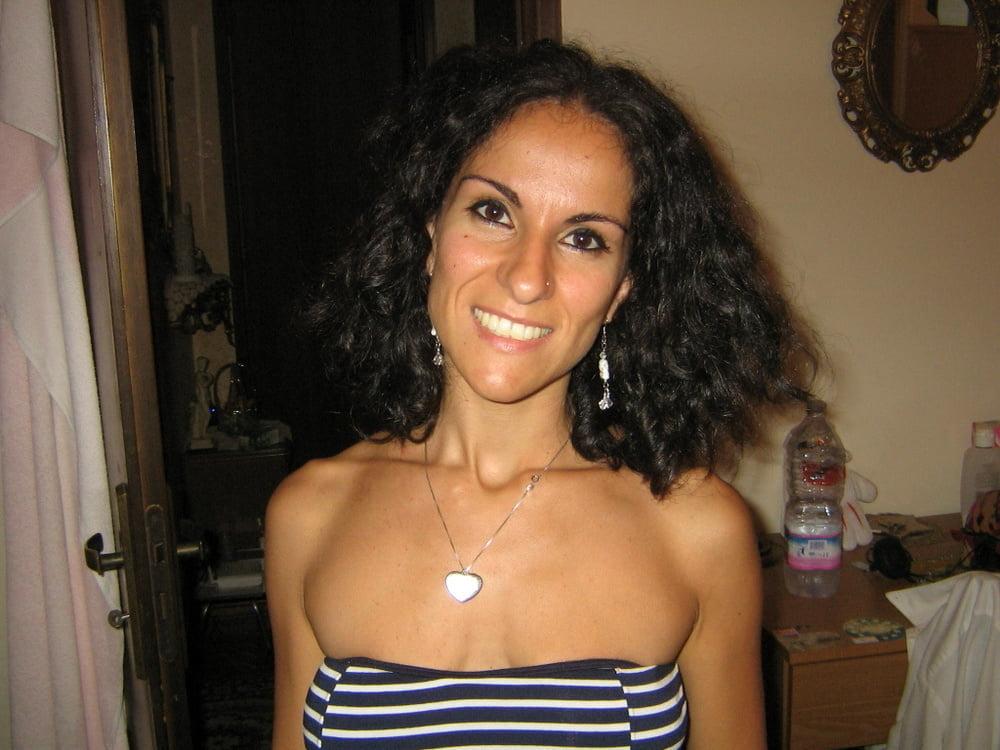 25P Sicilian MILF