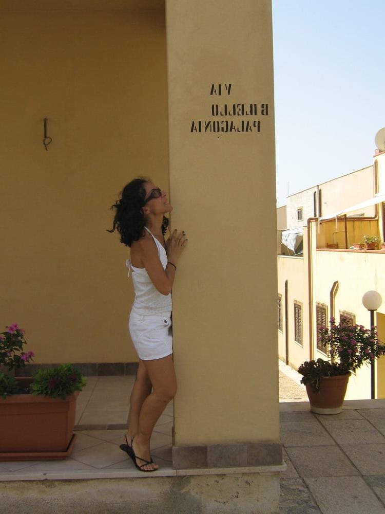 25P Sicilian MILF