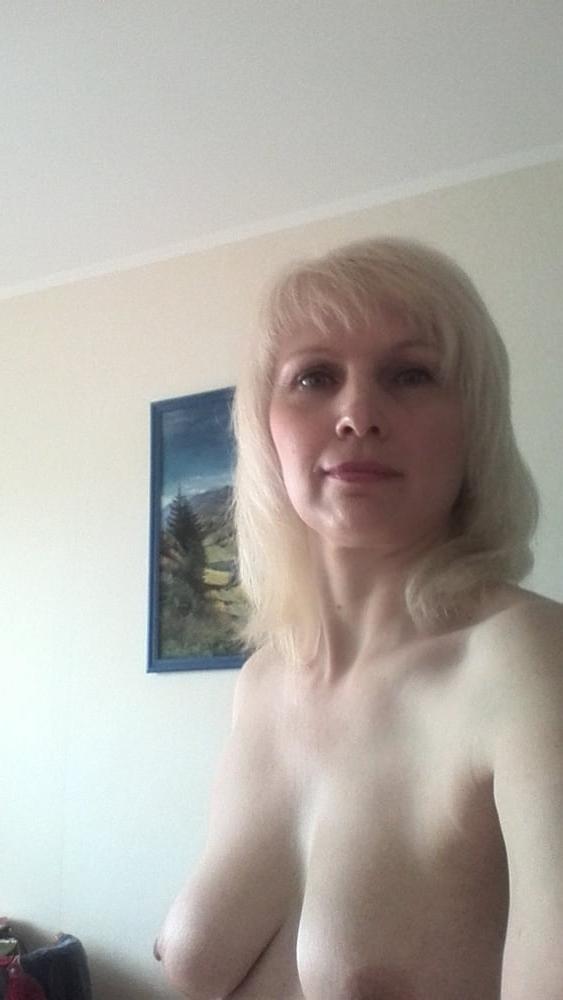 11P Russian amateur mature mom - 2