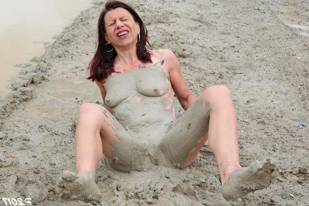 25P Sexy milf