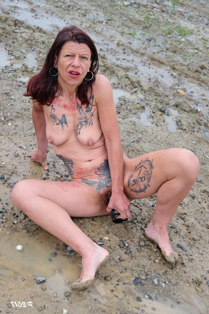 25P Sexy milf