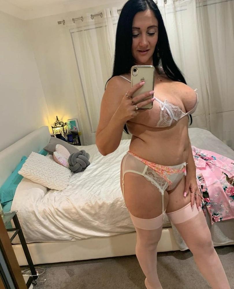 25P TURKISH MILF VOL24 - FANTEZI DUSKUNU MILF