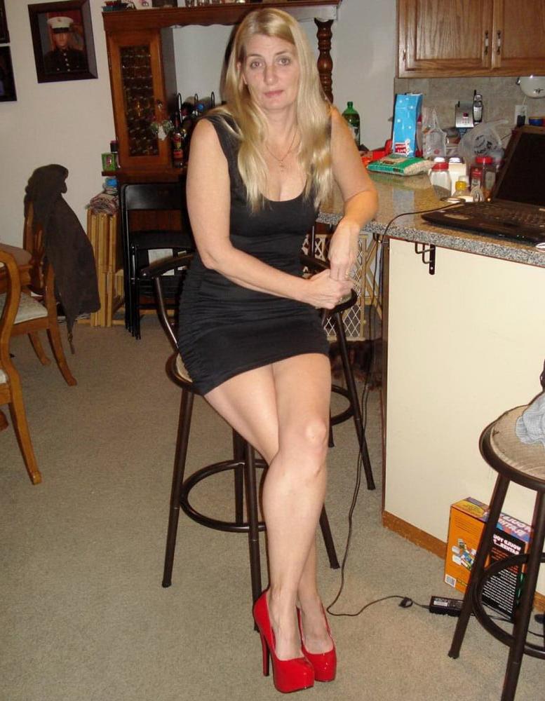 25P Legsie Texas Milf