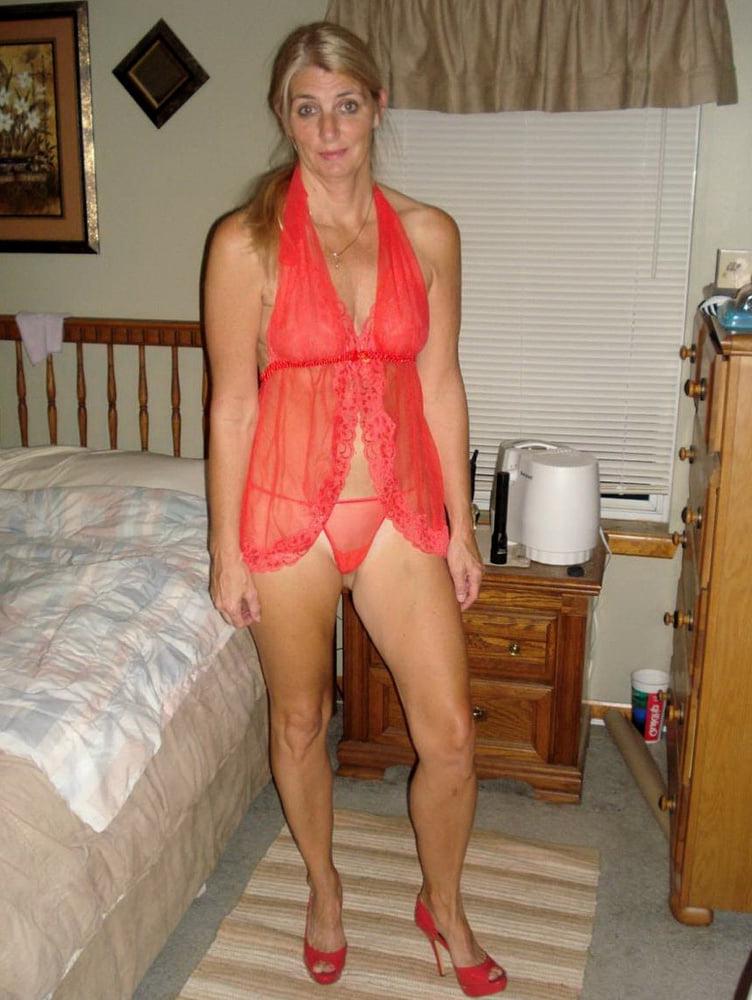 25P Legsie Texas Milf