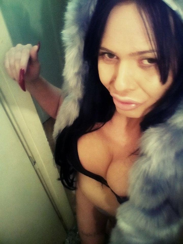25P Serbian MILFs and Matures vol.134