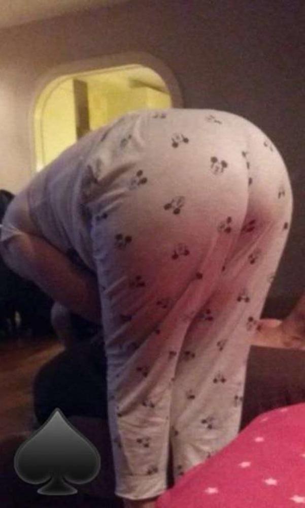 25P Hot hijab and niqab spy