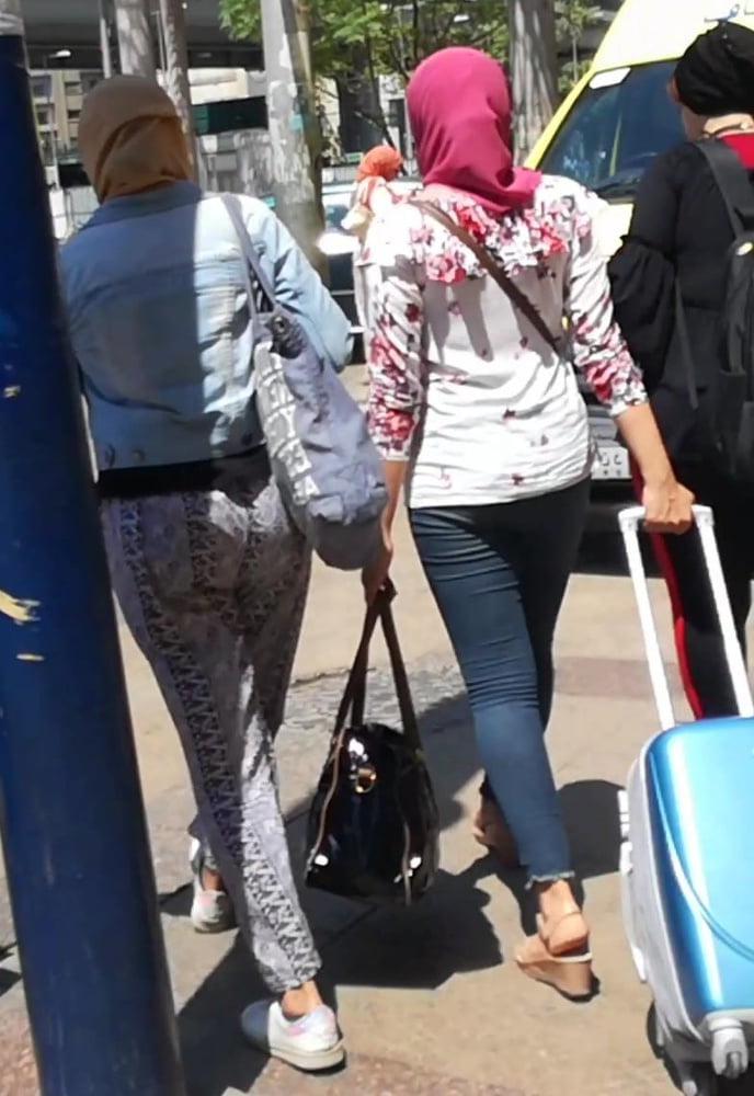 25P Hot hijab and niqab spy