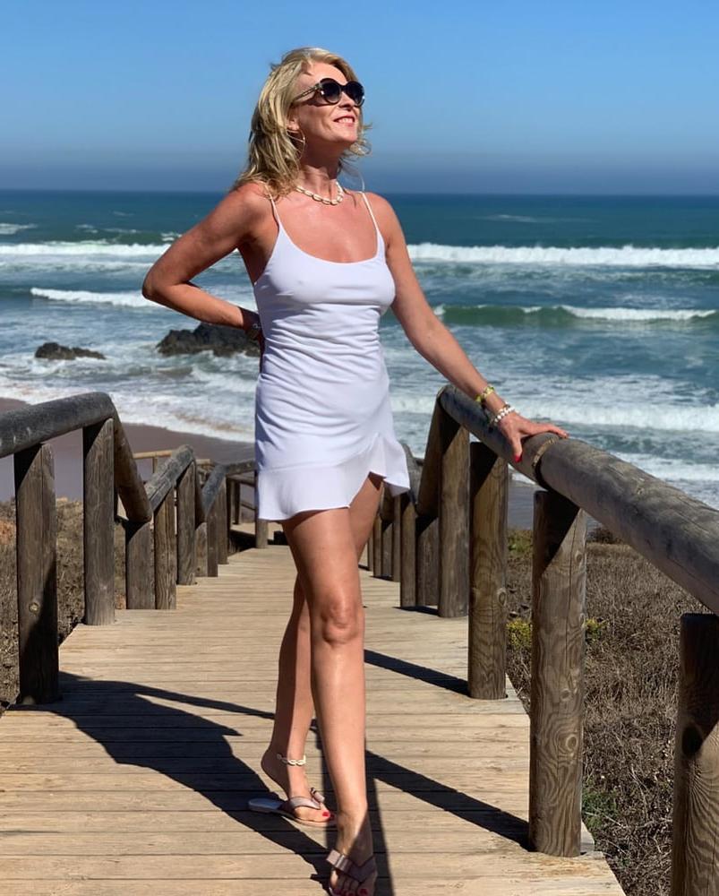 25P Amazing Milf 15