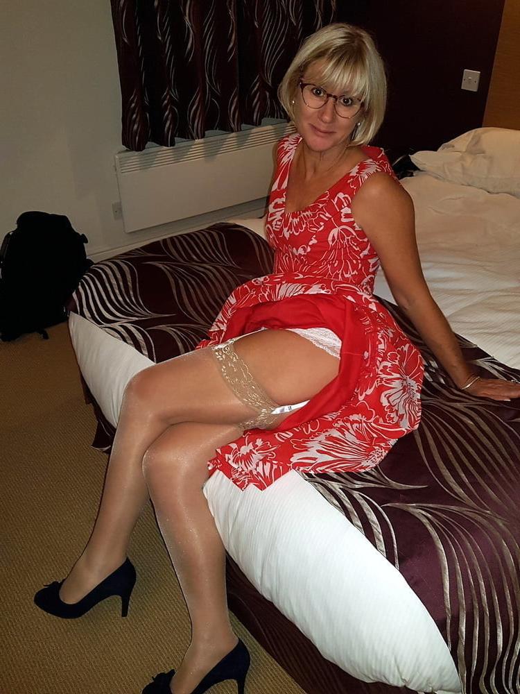 25P milf, gilf, granny sexy 10