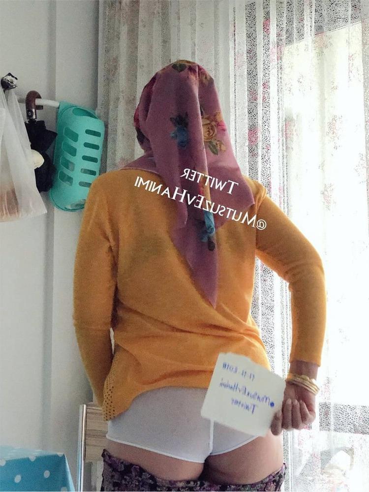 11P Turkish MILF Ev Hanimi Turbanli Mature Amateur