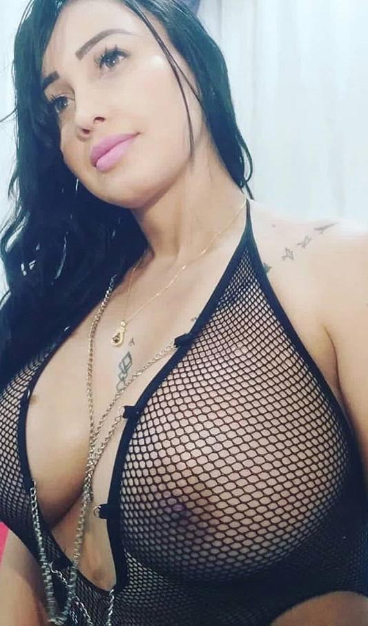 25P Transparent Milf Gilf Amateur