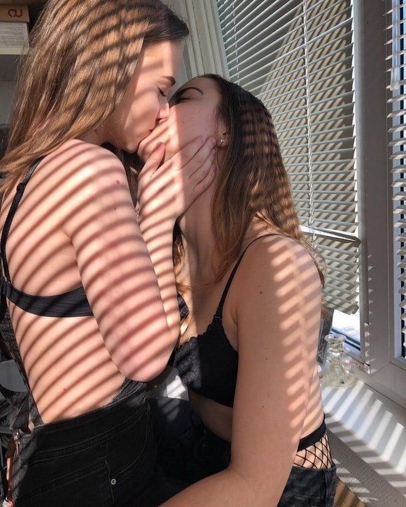 25P lesbian