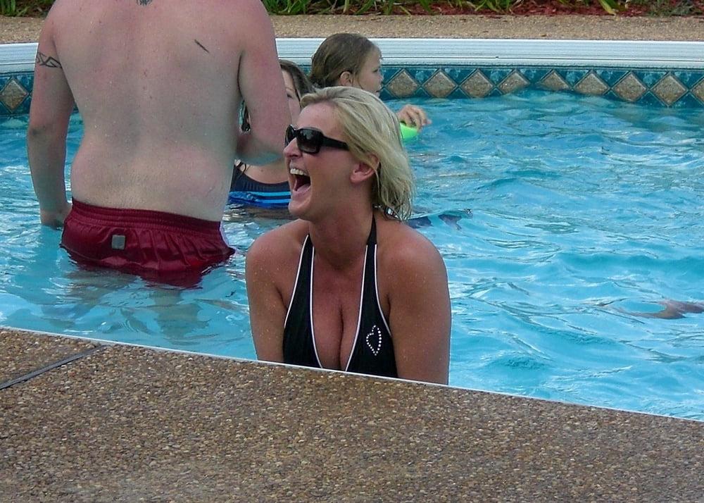 25P Melanie - Mature MILF With Gr8 Fake Tits &amp; Nice Overall Body