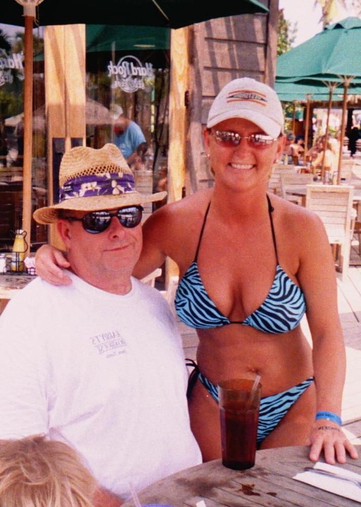 25P Melanie - Mature MILF With Gr8 Fake Tits &amp; Nice Overall Body