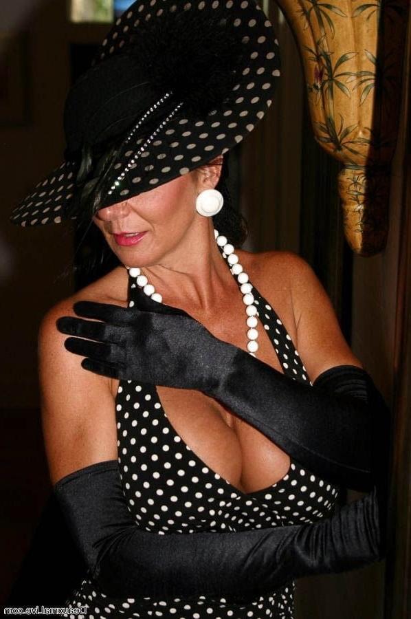 25P Amateur Milfs NN
