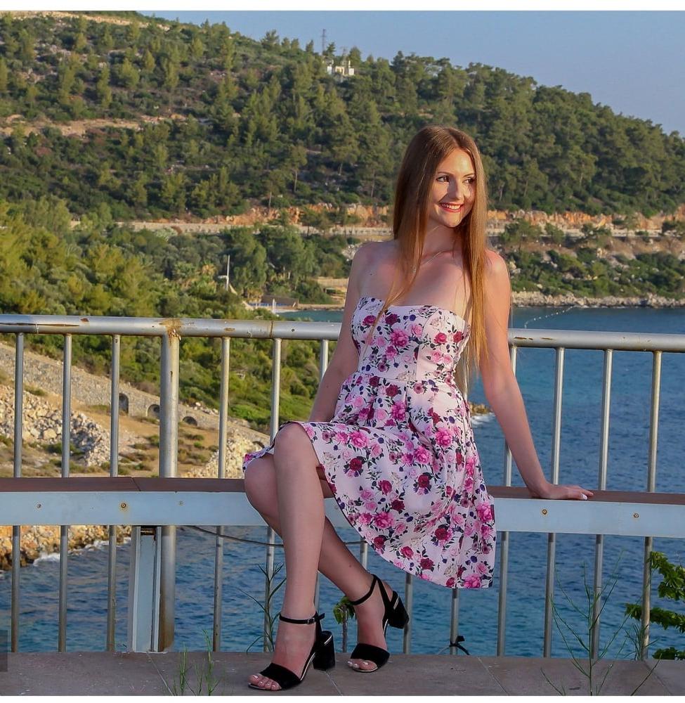 25P Turkiye de Yasayan Seksi Yabanci Kizlar