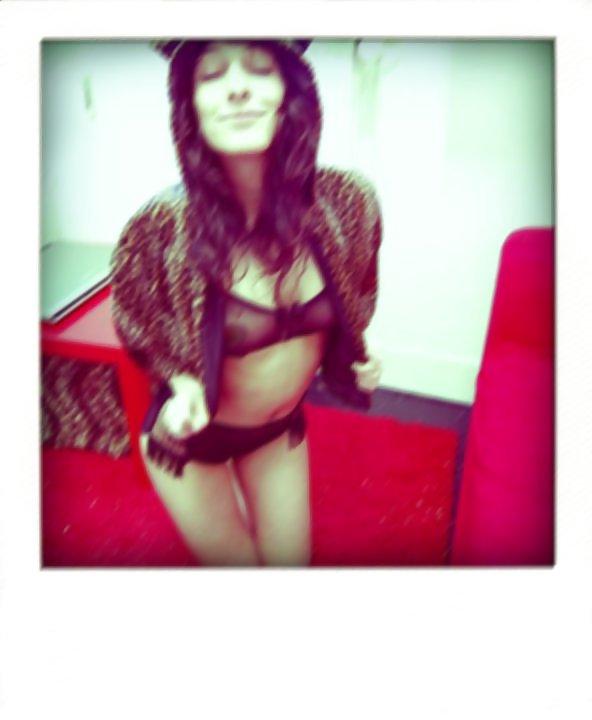 25P Bella belga - sexy lesbian amateur girl