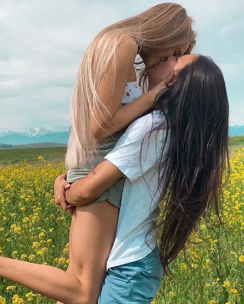 25P lesbian