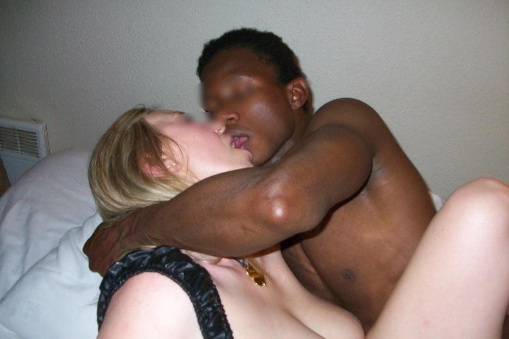 25P Hot Wivers 4 Black Cock vol. 3
