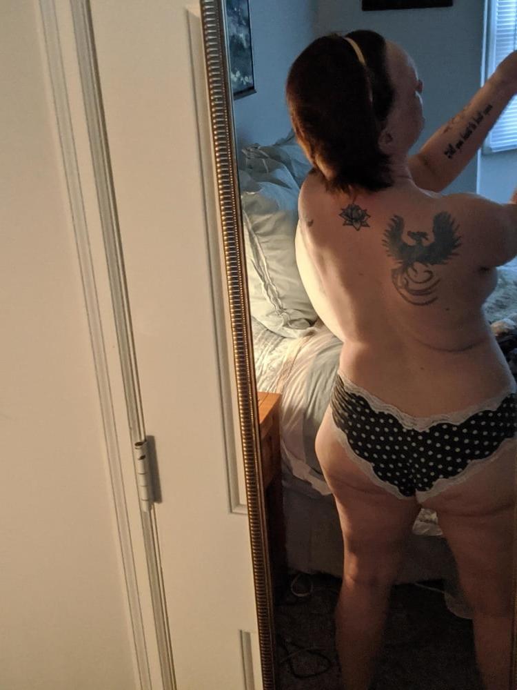 25P Selfie Amateur MILF and Matures! - 166!
