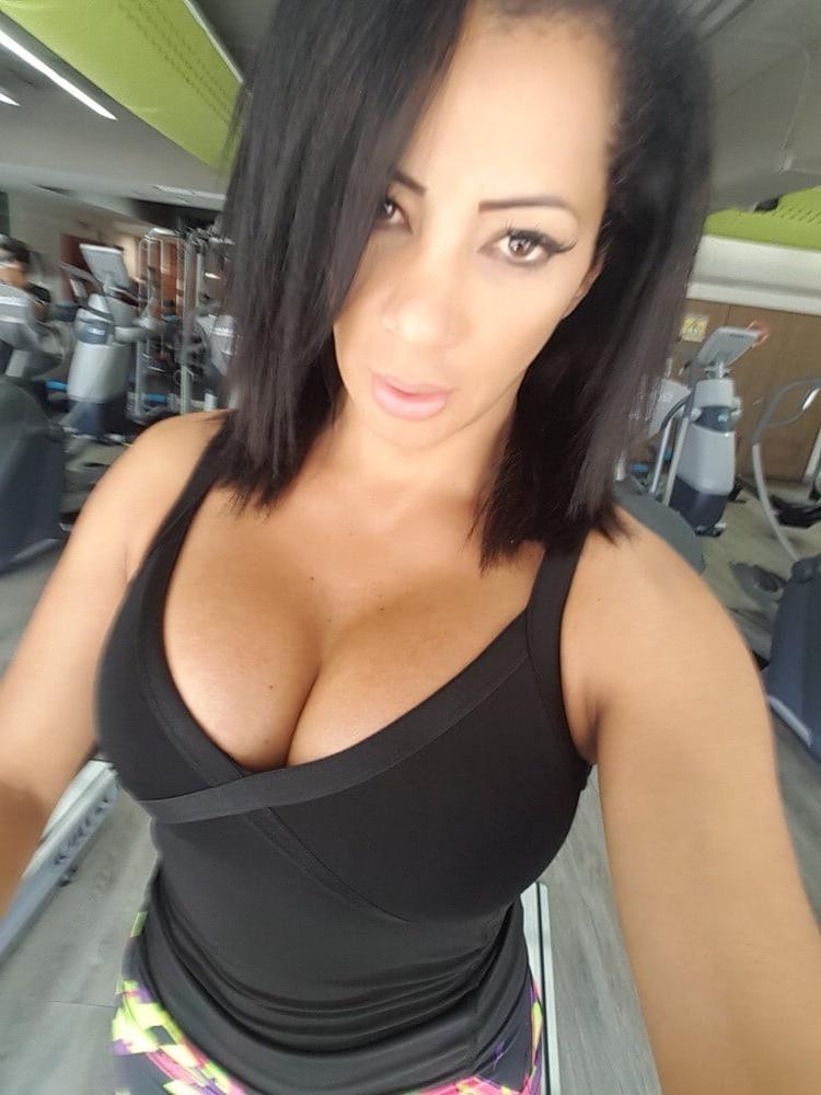 25P Amateur-MILFs - 1