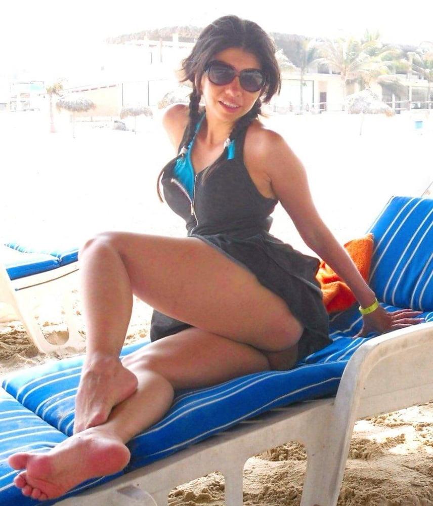 25P Amateur-MILFs - 1