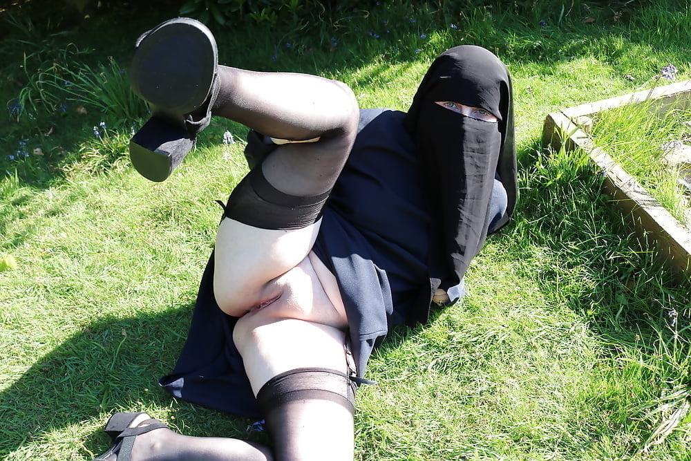 25P Muslim slut vol.6  (salopes arabes )