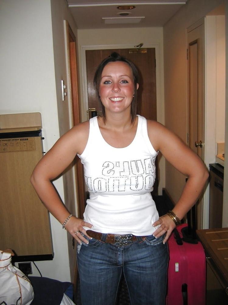 25P SLUT WIFE 685