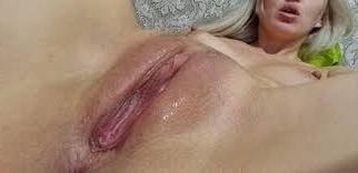 25P wet pussy