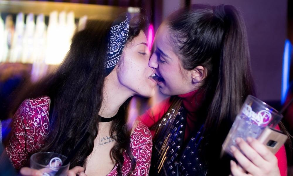 20P Girls on Girls (11)