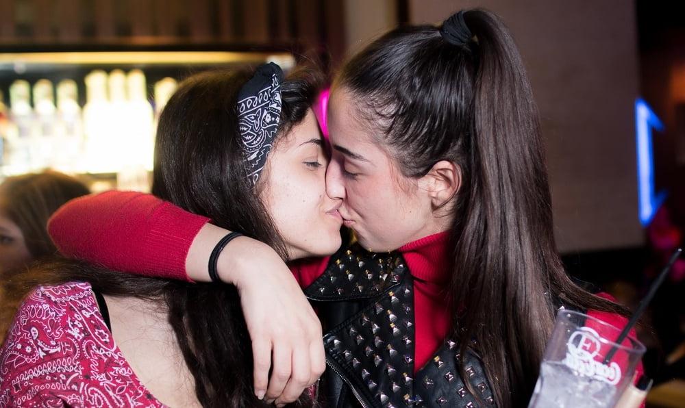 20P Girls on Girls (11)