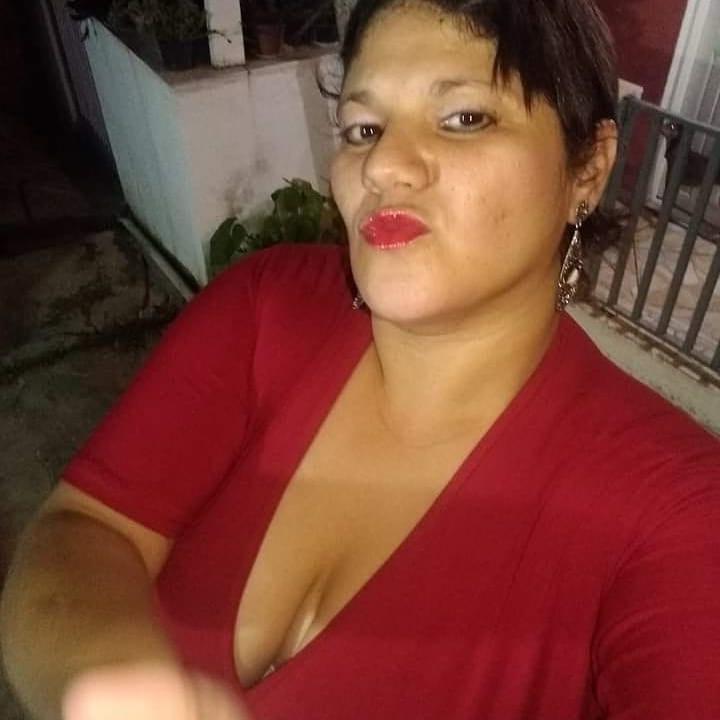 25P Curvy amateur Milf Nadia 48y (cum &amp; comment)