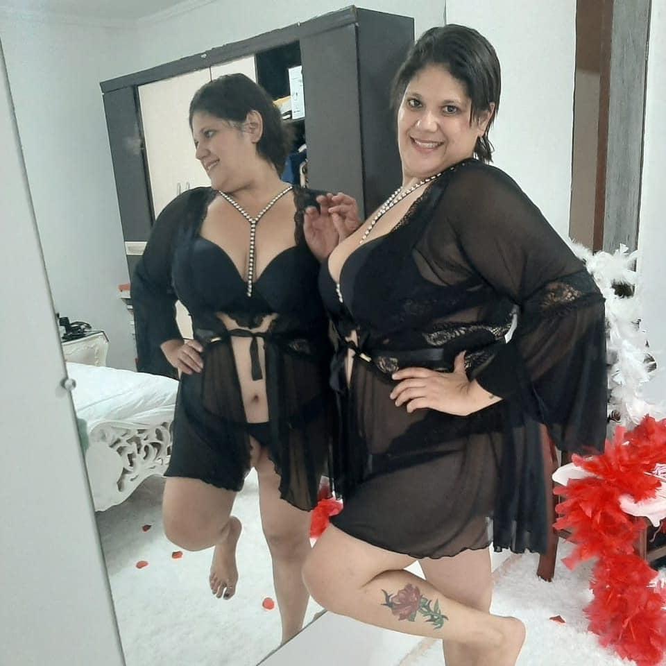 25P Curvy amateur Milf Nadia 48y (cum &amp; comment)