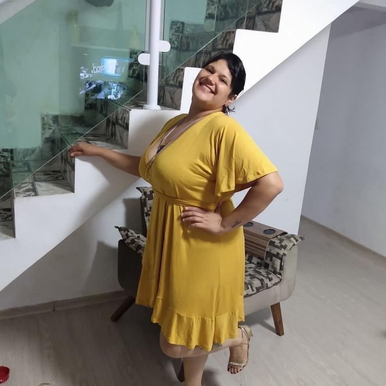 25P Curvy amateur Milf Nadia 48y (cum &amp; comment)