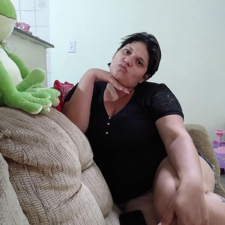 25P Curvy amateur Milf Nadia 48y (cum &amp; comment)
