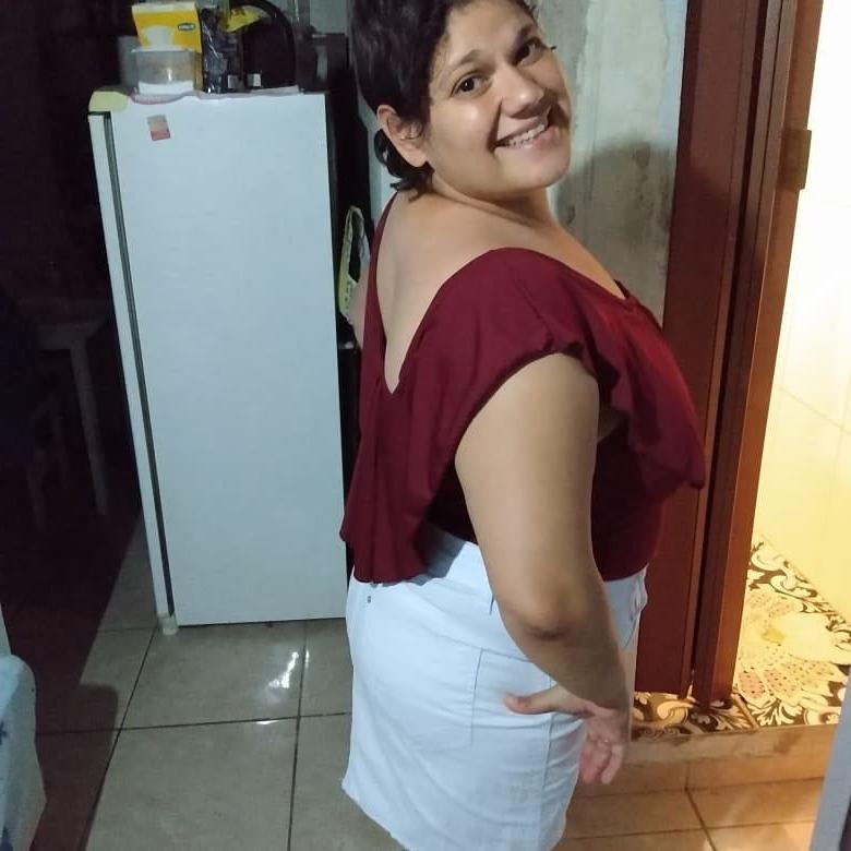 25P Curvy amateur Milf Nadia 48y (cum &amp; comment)