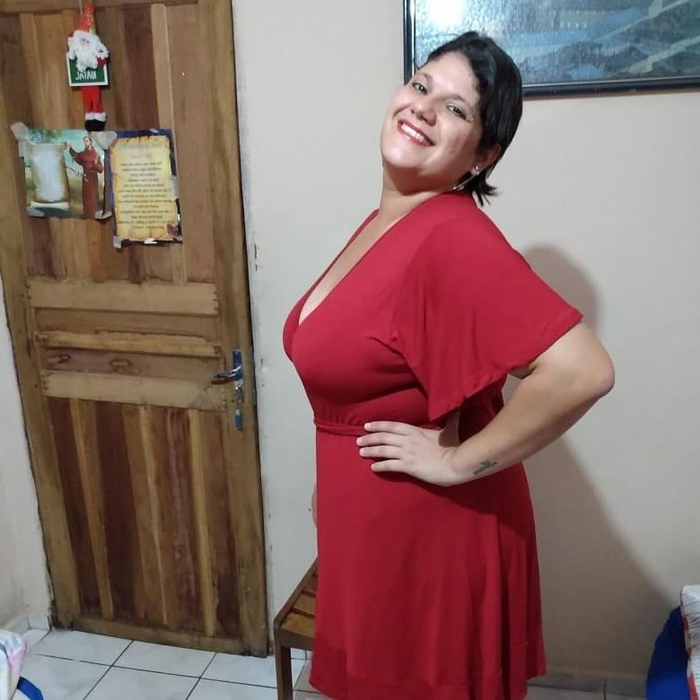 25P Curvy amateur Milf Nadia 48y (cum &amp; comment)