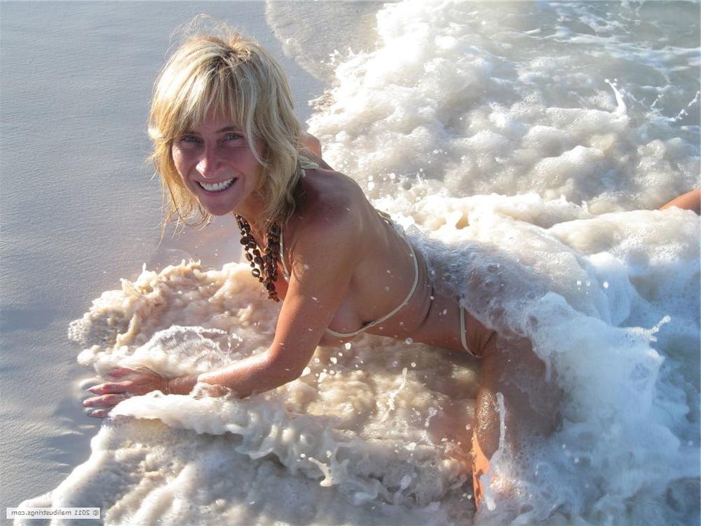 25P Amateur MILF