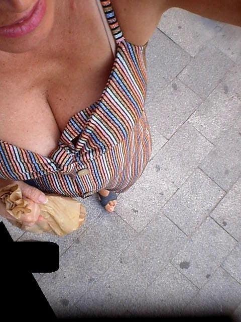 25P BUSTY MILF