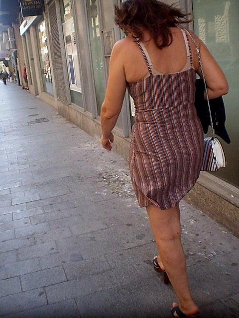 25P BUSTY MILF